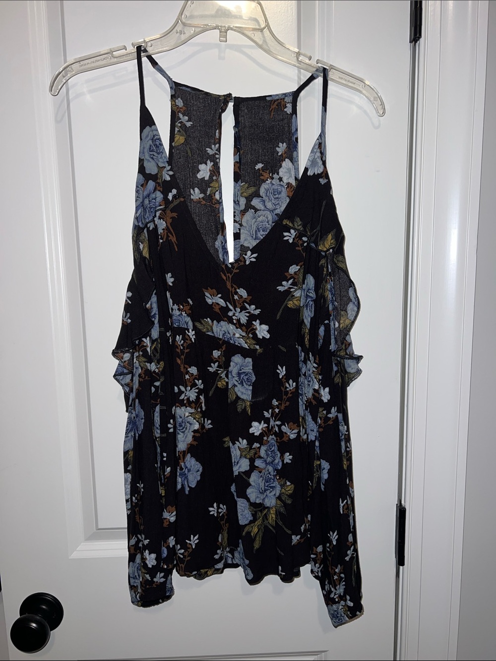 American Eagle Outfitters Black Cold Shoulder Shirt Top Blue Floral Print Medium
